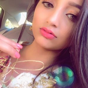 Meet your Posher, Sumira